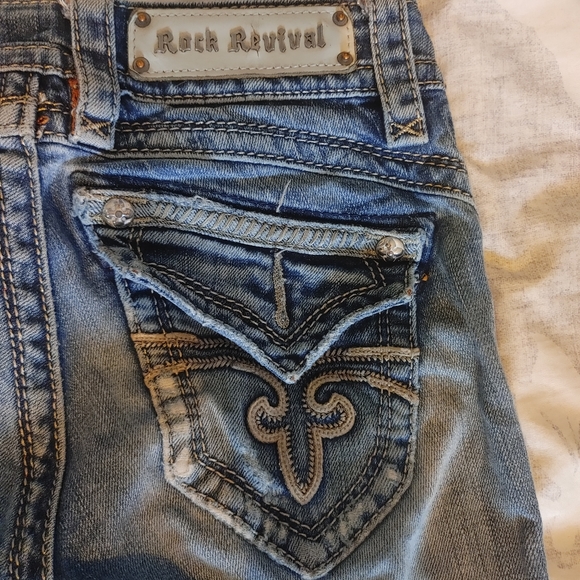 Rock Revival Gwen Straight Jeans - Picture 10 of 12